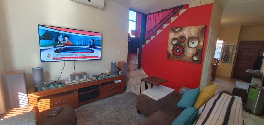 3 Bedroom Property for Sale in Waterval East North West